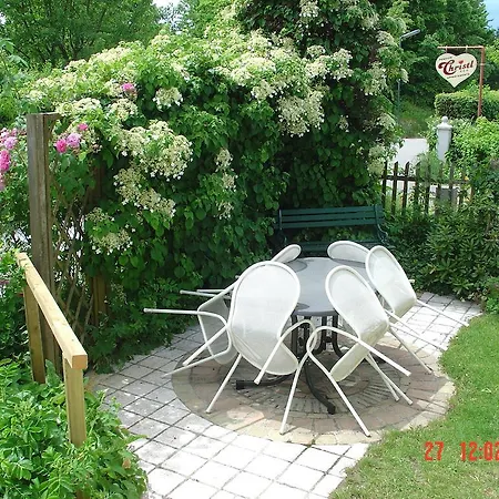 Haus Roserlheim Holiday home Portschach am Woerthersee