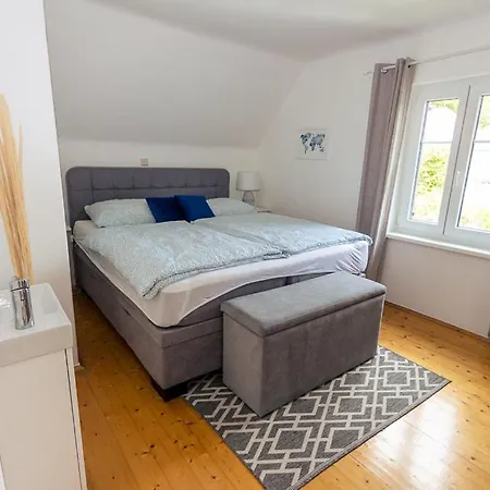 Haus Roserlheim Semesterbostad Pörtschach am Wörthersee